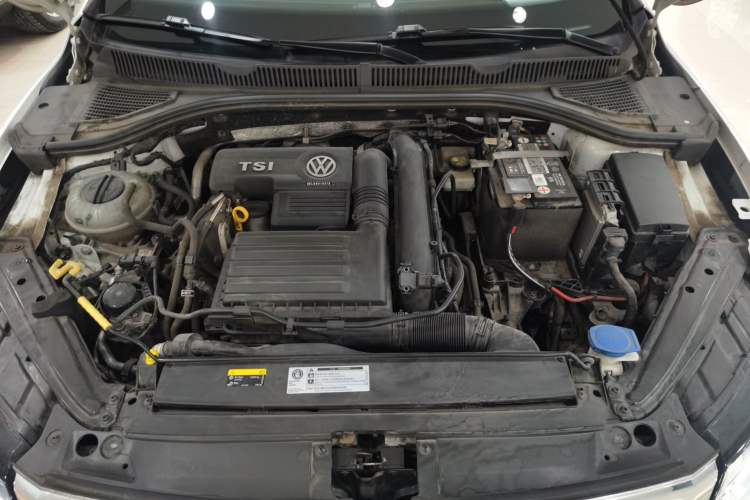 Used Volkswagen Sagitar 2020 200TSI DSG Comfort Version China VI Standard Engine Bay