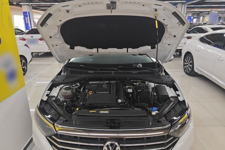 Used Volkswagen Sagitar 2020 280TSI DSG Comfort Version China VI Standard Engine Bay