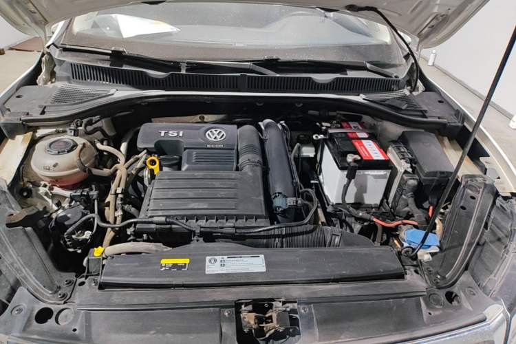 Used Volkswagen Sagitar 2020 280TSI DSG Comfort Version China VI Standard Engine Bay