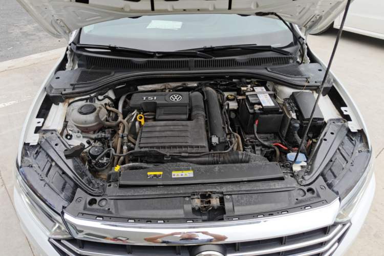 Used Volkswagen Sagitar 2020 280TSI DSG Comfort Version China VI Standard Engine Bay