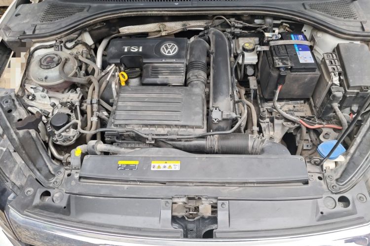Used Volkswagen Sagitar 2020 200TSI DSG Comfort Version China VI Standard Engine Bay