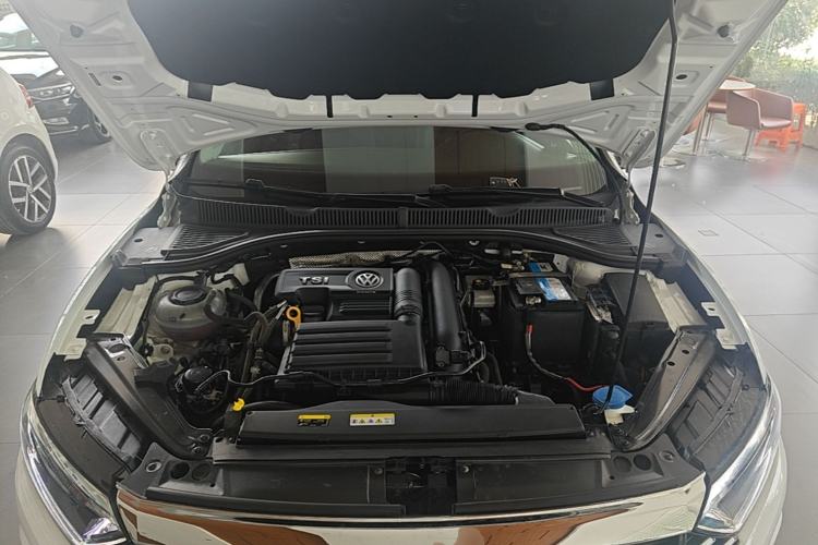 Used Volkswagen Sagitar 2020 280TSI DSG Comfort Version China VI Standard Engine Bay