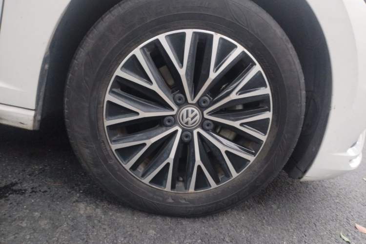 Used Volkswagen Sagitar 2020 200TSI DSG Comfort Version China VI Standard Exterior 1