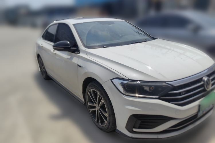 Used Volkswagen Sagitar 2020 280TSI DSG R-Line China VI Exterior 2