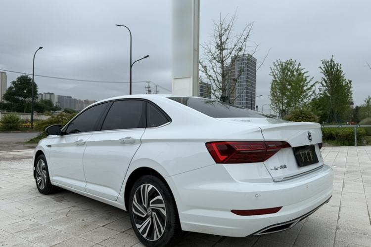 Used Volkswagen Sagitar 2020 280TSI DSG Luxury Version China VI Standard Exterior 3