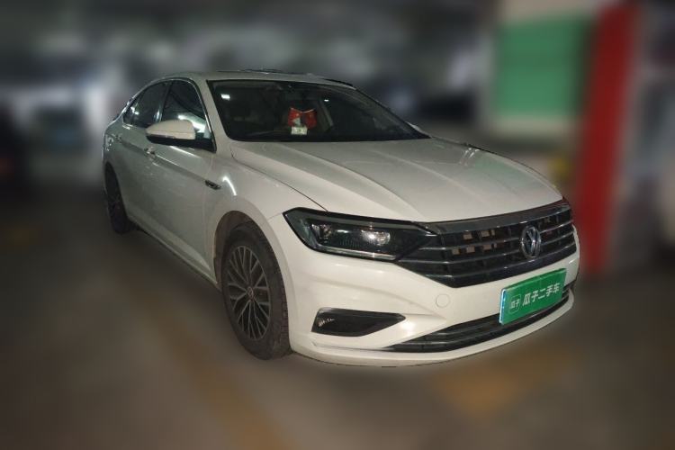 Used Volkswagen Sagitar 2020 200TSI DSG Comfort Version China VI Standard Front Right 45 Deg