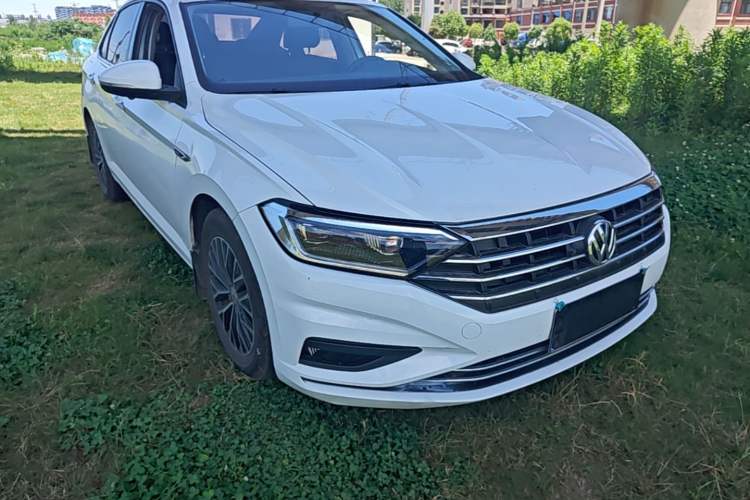 Used Volkswagen Sagitar 2020 200TSI DSG Comfort Version China VI Standard Front Right 45 Deg