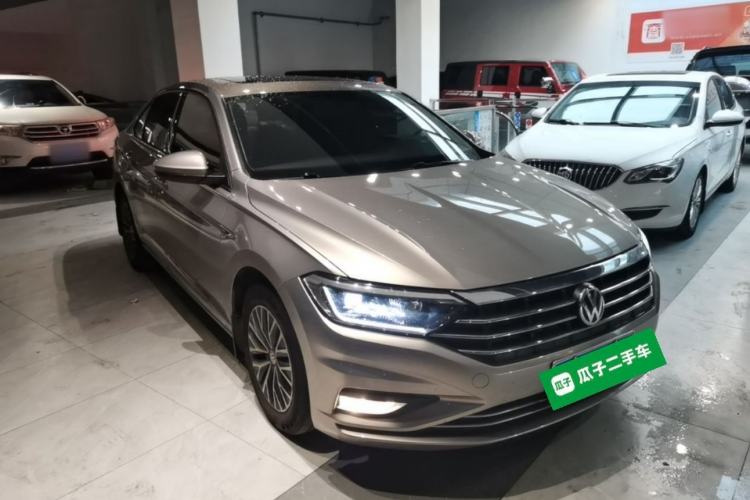 Used Volkswagen Sagitar 2020 200TSI DSG Comfort Version China VI Standard Front Right 45 Deg