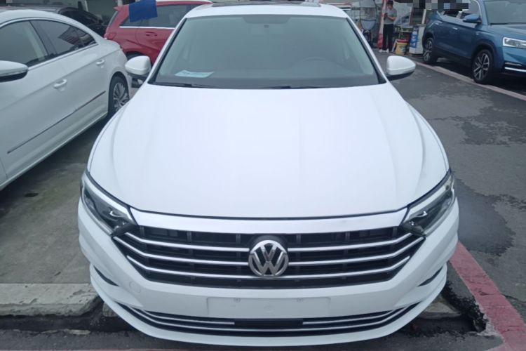 Volkswagen Sagitar 2020 — 2
