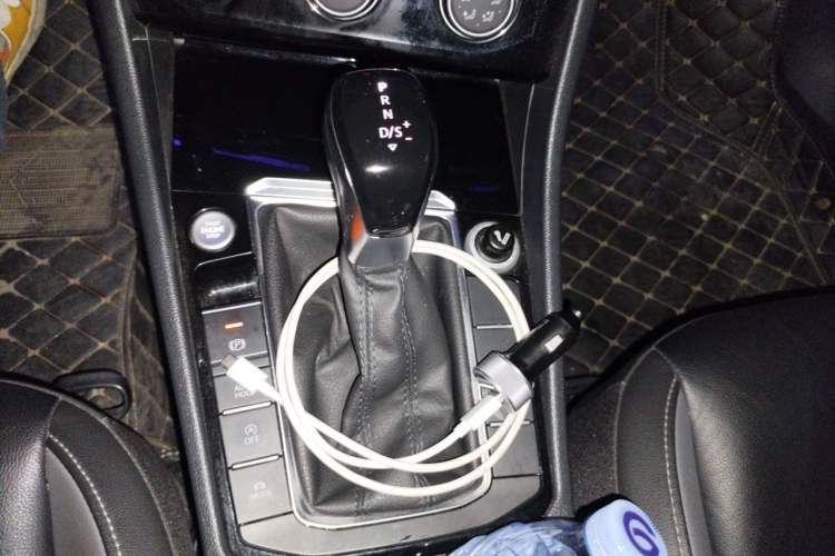 Used Volkswagen Sagitar 2020 280TSI DSG Comfort Version China VI Standard Gear Lever