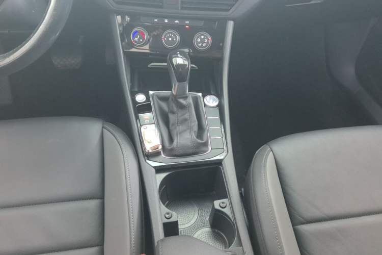 Used Volkswagen Sagitar 2020 280TSI DSG Comfort Version China VI Standard Gear Lever
