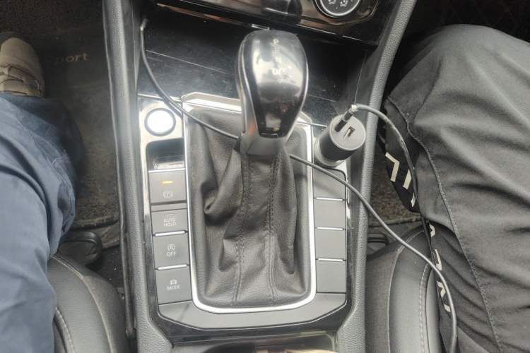 Used Volkswagen Sagitar 2020 280TSI DSG Comfort Version China VI Standard Gear Lever