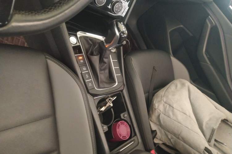Used Volkswagen Sagitar 2020 280TSI DSG Comfort Version China VI Standard Gear Lever