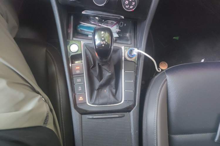 Used Volkswagen Sagitar 2020 280TSI DSG Comfort Version China VI Standard Gear Lever