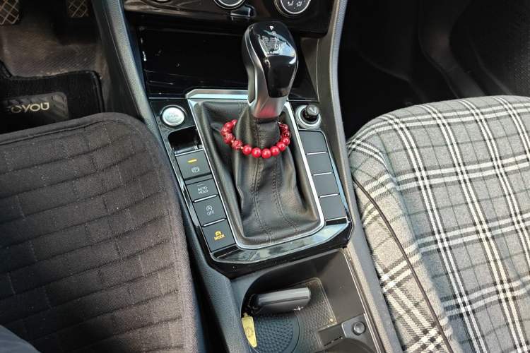 Used Volkswagen Sagitar 2020 280TSI DSG Comfort Version China VI Standard Gear Lever