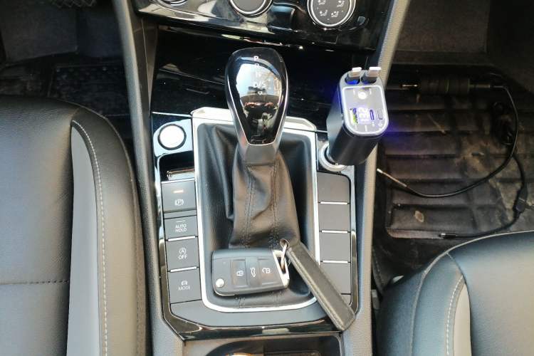 Used Volkswagen Sagitar 2020 200TSI DSG Comfort Version China VI Standard Gear Lever