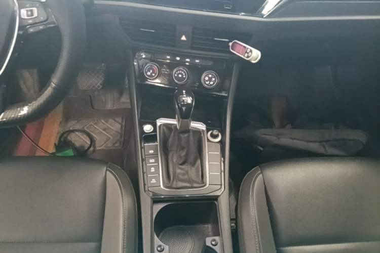 Used Volkswagen Sagitar 2020 280TSI DSG Comfort Version China VI Standard Gear Lever