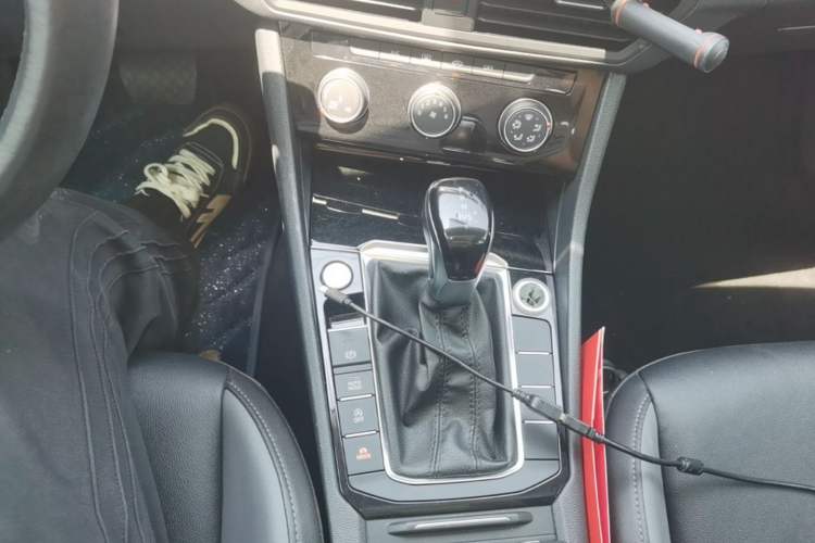Used Volkswagen Sagitar 2020 280TSI DSG Comfort Version China VI Standard Gear Lever