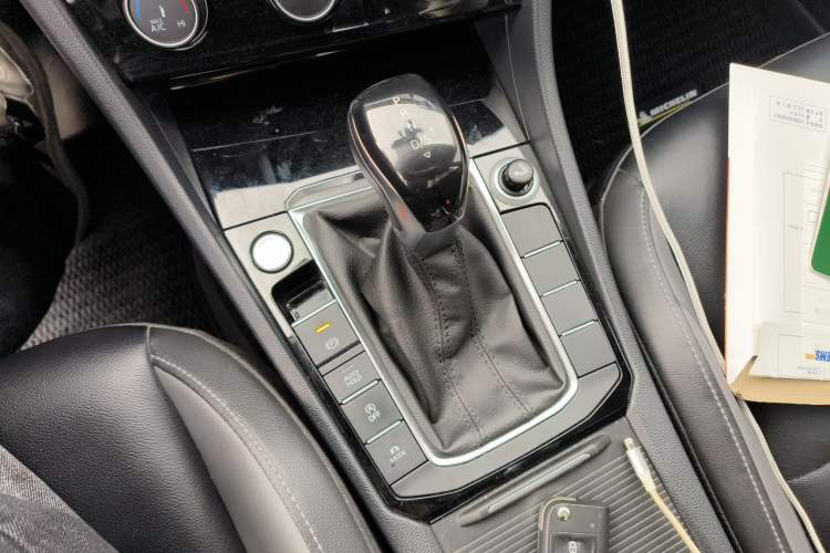 Used Volkswagen Sagitar 2020 280TSI DSG Comfort Version China VI Standard Gear Lever