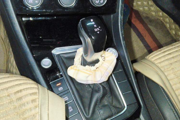 Used Volkswagen Sagitar 2020 280TSI DSG Comfort Version China VI Standard Gear Lever