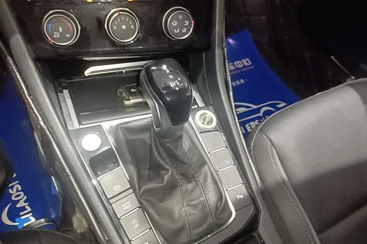 Used Volkswagen Sagitar 2020 280TSI DSG Comfort Version China VI Standard Gear Lever