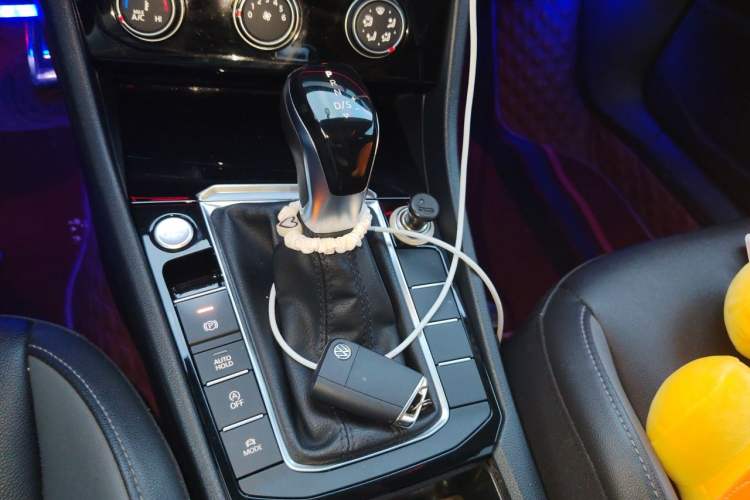 Used Volkswagen Sagitar 2020 280TSI DSG Comfort Version China V Standard Gear Lever