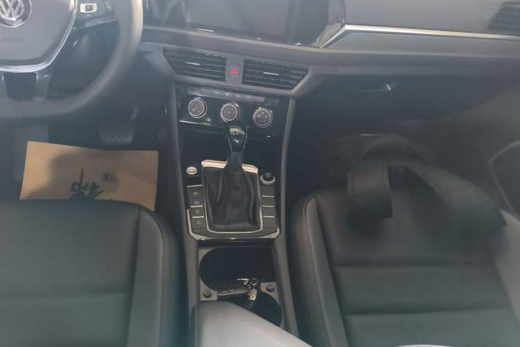 Used Volkswagen Sagitar 2020 280TSI DSG Comfort Version China VI Standard Gear Lever