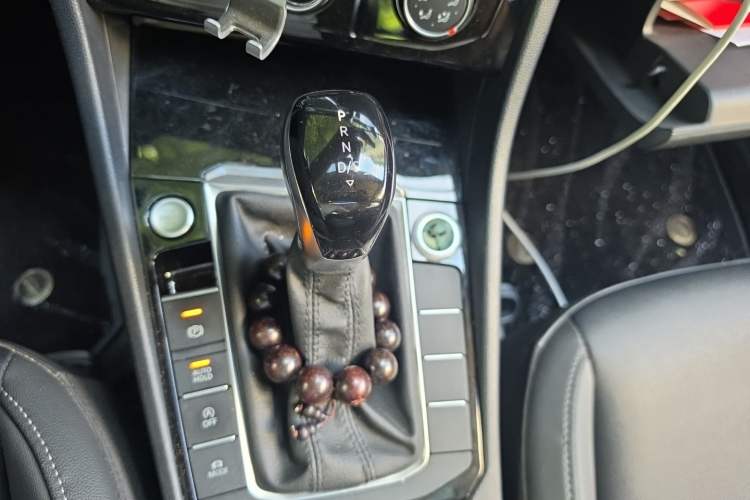 Used Volkswagen Sagitar 2020 280TSI DSG Comfort Version China VI Standard Gear Lever