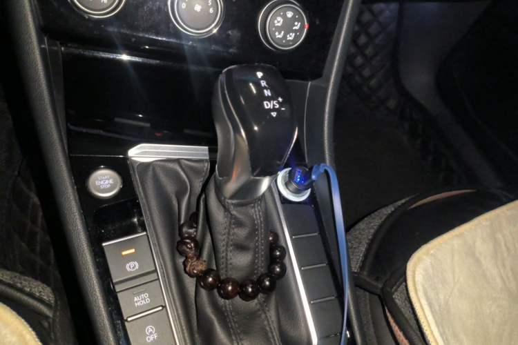 Used Volkswagen Sagitar 2020 280TSI DSG Comfort Version China VI Standard Gear Lever