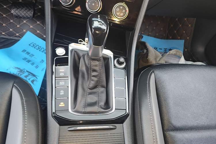Used Volkswagen Sagitar 2020 280TSI DSG Comfort Version China VI Standard Gear Lever