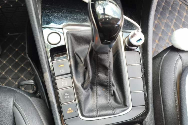 Used Volkswagen Sagitar 2020 280TSI DSG Comfort Version China VI Standard Gear Lever