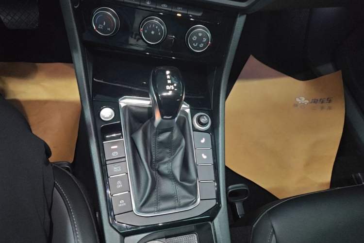 Used Volkswagen Sagitar 2020 280TSI DSG Comfort Version China VI Standard Gear Lever