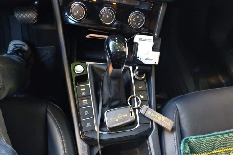 Used Volkswagen Sagitar 2020 280TSI DSG Comfort Version China VI Standard Gear Lever