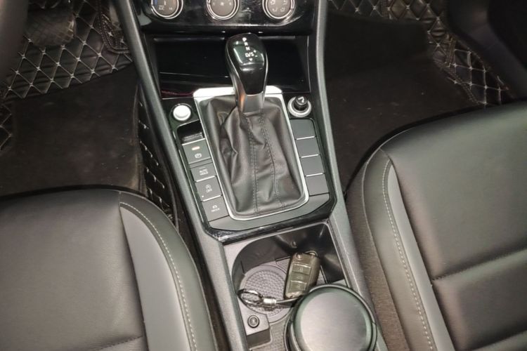 Used Volkswagen Sagitar 2020 280TSI DSG Comfort Version China VI Standard Gear Lever