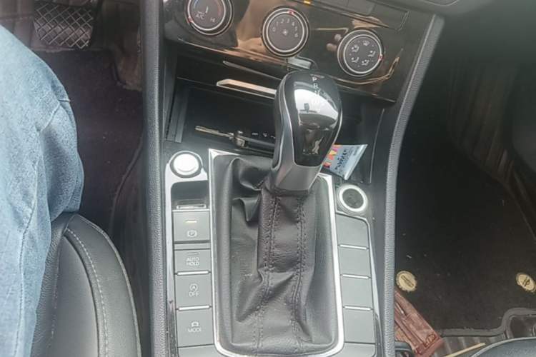 Used Volkswagen Sagitar 2020 280TSI DSG Comfort Version China VI Standard Gear Lever