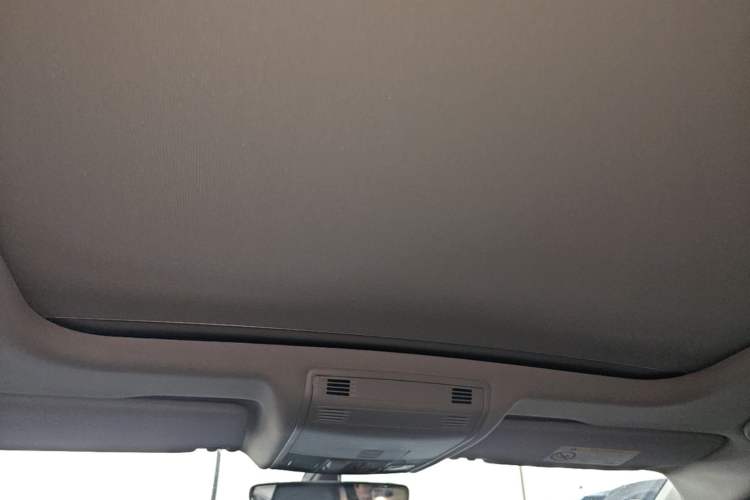 Used Volkswagen Sagitar 2020 280TSI DSG Luxury Version China VI Standard Headliner