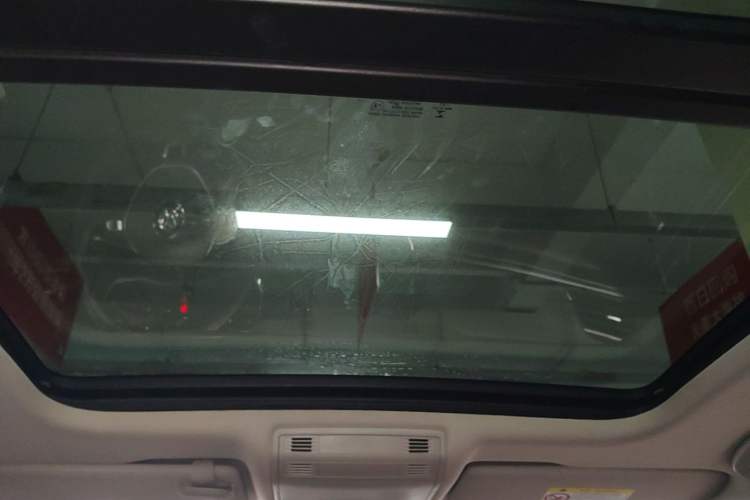 Used Volkswagen Sagitar 2020 200TSI DSG Comfort Version China VI Standard Headliner
