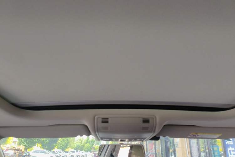 Used Volkswagen Sagitar 2020 200TSI DSG Comfort Version China VI Standard Headliner