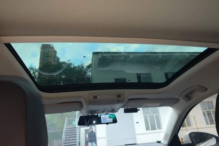 Used Volkswagen Sagitar 2020 200TSI DSG Comfort Version China VI Standard Headliner