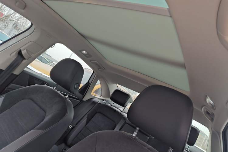 Used Volkswagen Sagitar 2020 280TSI DSG Luxury Version China VI Standard Headliner