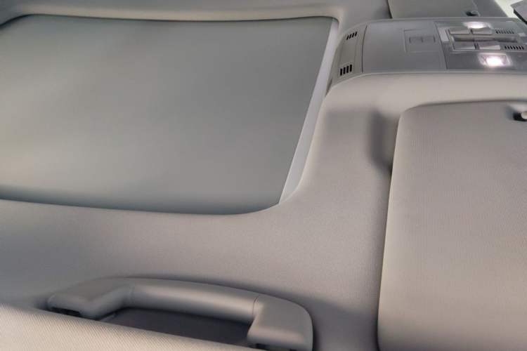 Used Volkswagen Sagitar 2020 280TSI DSG Comfort Version China VI Standard Headliner