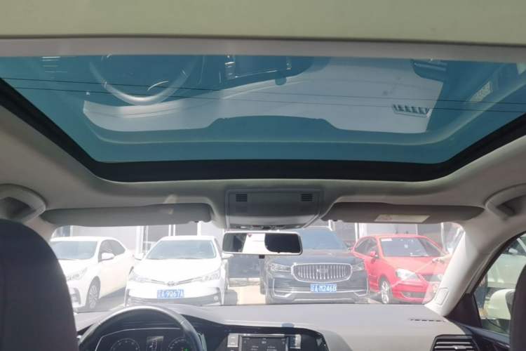Used Volkswagen Sagitar 2020 280TSI DSG Comfort Version China VI Standard Headliner