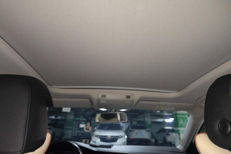 Used Volkswagen Sagitar 2020 280TSI DSG Comfort Version China VI Standard Headliner