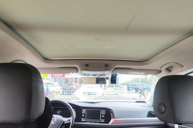 Used Volkswagen Sagitar 2020 280TSI DSG Comfort Version China VI Standard Headliner
