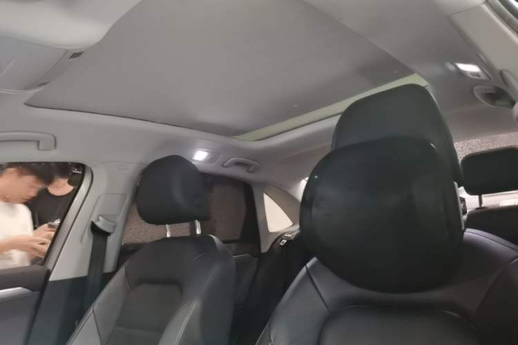 Used Volkswagen Sagitar 2020 200TSI DSG Comfort Version China VI Standard Headliner