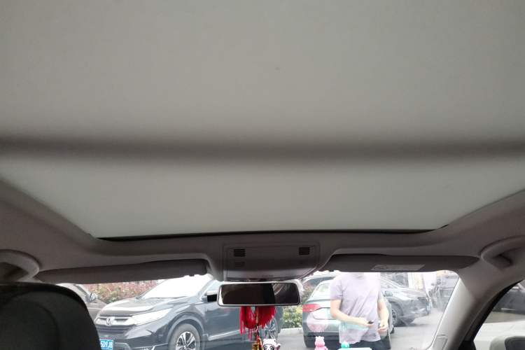 Used Volkswagen Sagitar 2020 280TSI DSG Comfort Version China V Standard Headliner