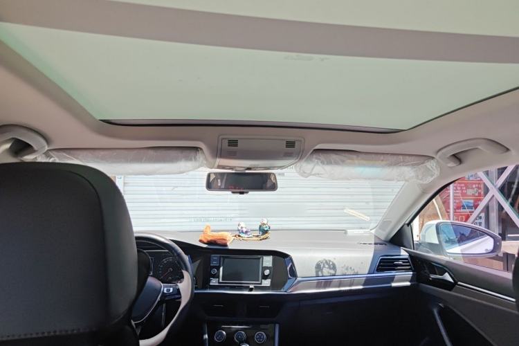 Used Volkswagen Sagitar 2020 200TSI DSG Comfort Version China VI Standard Headliner