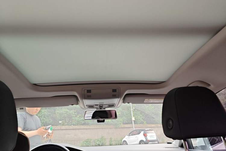 Used Volkswagen Sagitar 2020 280TSI DSG Comfort Version China VI Standard Headliner