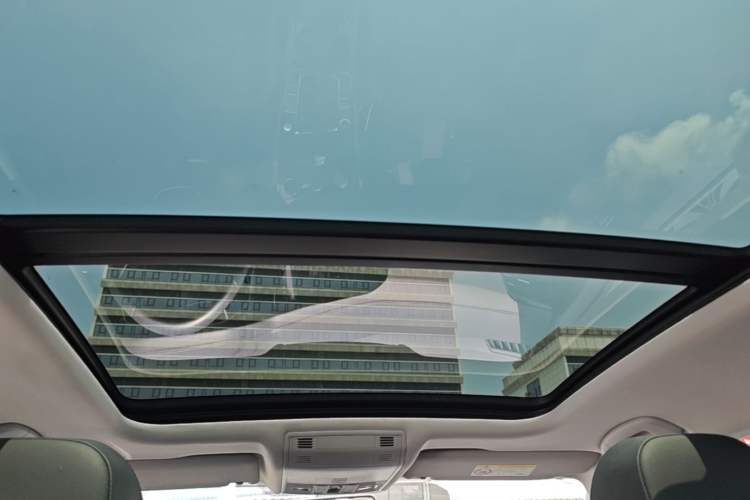 Used Volkswagen Sagitar 2020 200TSI DSG Comfort Version China VI Standard Headliner