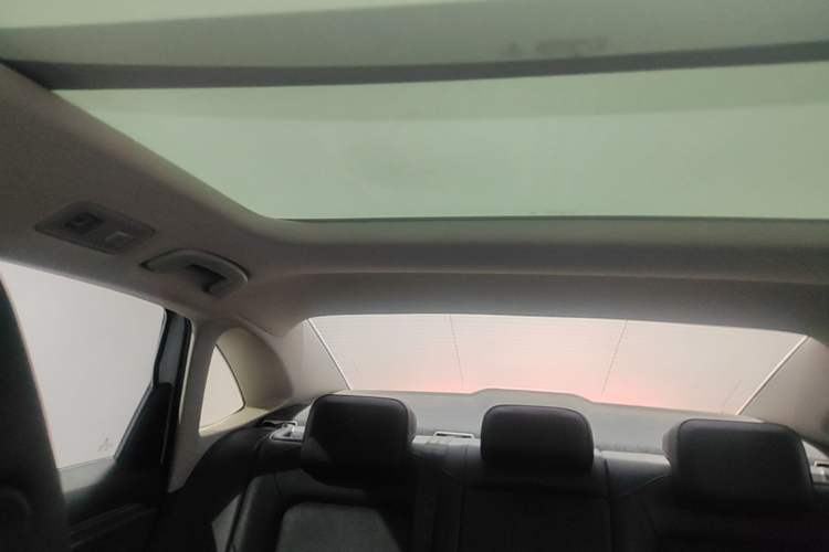 Used Volkswagen Sagitar 2020 280TSI DSG Comfort Version China VI Standard Headliner